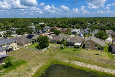 320 Wishing Well Circle SW Palm Bay FL 32908