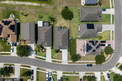 320 Wishing Well Circle SW Palm Bay FL 32908