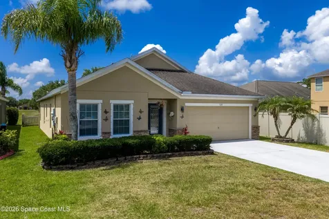 320 Wishing Well Circle SW Palm Bay FL 32908