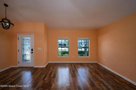 320 Wishing Well Circle SW Palm Bay FL 32908
