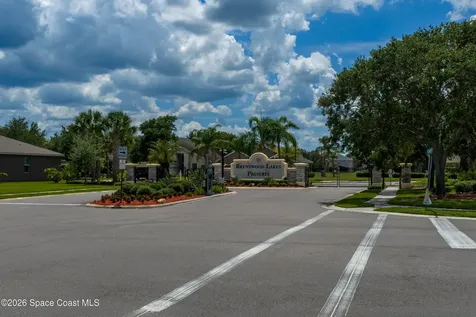 320 Wishing Well Circle SW Palm Bay FL 32908