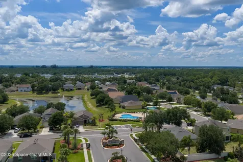 320 Wishing Well Circle SW Palm Bay FL 32908