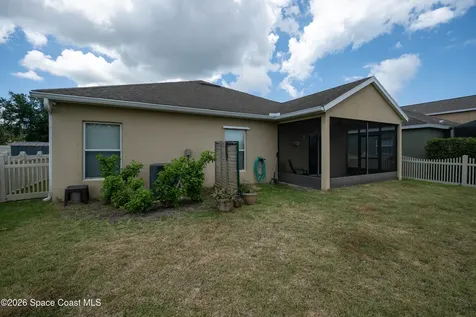 320 Wishing Well Circle SW Palm Bay FL 32908