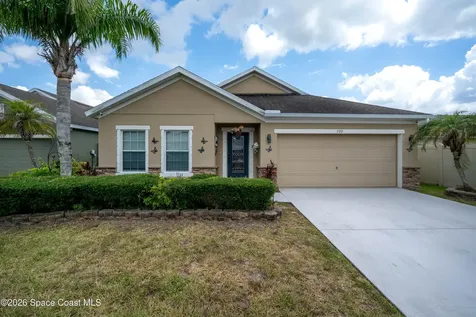 320 Wishing Well Circle SW Palm Bay FL 32908