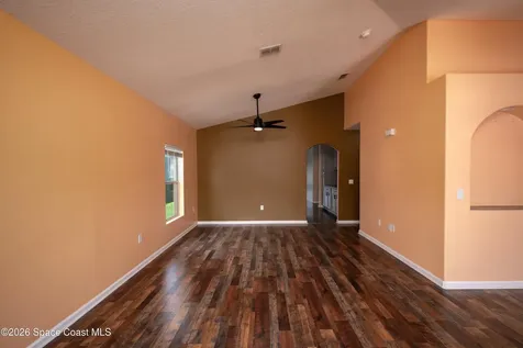 320 Wishing Well Circle SW Palm Bay FL 32908