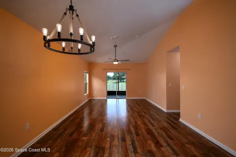 320 Wishing Well Circle SW Palm Bay FL 32908