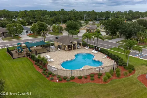 320 Wishing Well Circle SW Palm Bay FL 32908