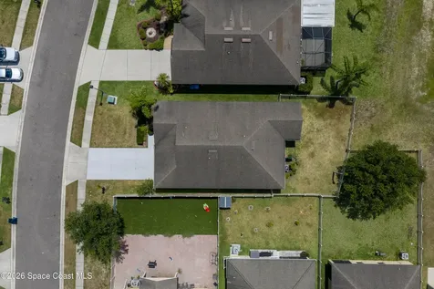 320 Wishing Well Circle SW Palm Bay FL 32908