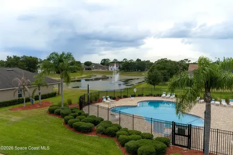320 Wishing Well Circle SW Palm Bay FL 32908