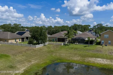 320 Wishing Well Circle SW Palm Bay FL 32908