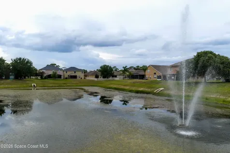 320 Wishing Well Circle SW Palm Bay FL 32908
