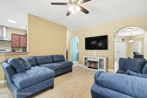 236 Grouper Circle SE Palm Bay FL 32909