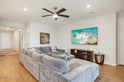 4092 Basket Oak Circle Vero Beach FL 32967