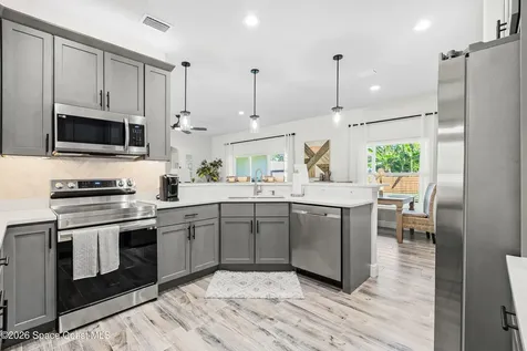 885 Starland Street SE Palm Bay FL 32909