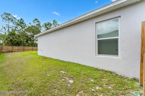 3373 Navajo Avenue SW Palm Bay FL 32908