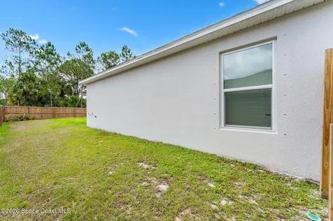 3373 Navajo Avenue SW Palm Bay FL 32908