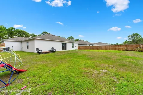 3373 Navajo Avenue SW Palm Bay FL 32908