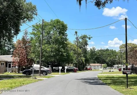 105 Burchwood Avenue Plant City FL 33563