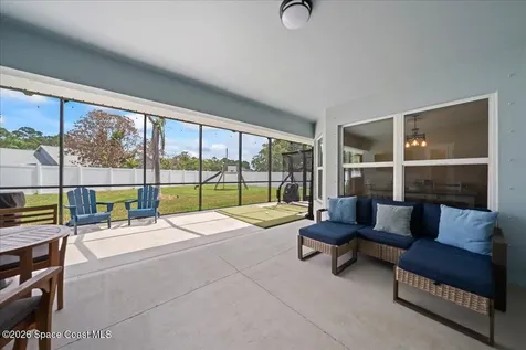1064 Captiva Island Circle SW Palm Bay FL 32908