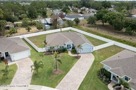 1064 Captiva Island Circle SW Palm Bay FL 32908