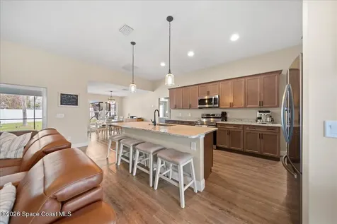 1064 Captiva Island Circle SW Palm Bay FL 32908