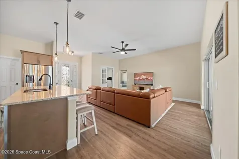 1064 Captiva Island Circle SW Palm Bay FL 32908