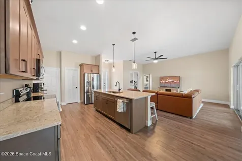 1064 Captiva Island Circle SW Palm Bay FL 32908