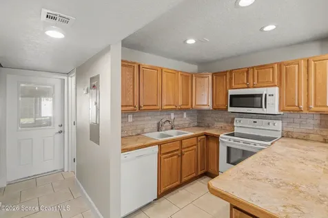 2925 N Jimmy Buffett Memorial Highway Indialantic FL 32903
