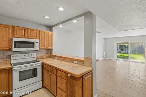 2925 N Jimmy Buffett Memorial Highway Indialantic FL 32903