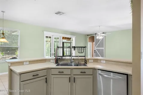 2438 Greenwillow Drive Orlando FL 32825