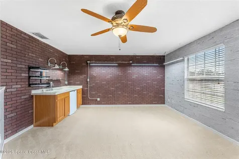 2438 Greenwillow Drive Orlando FL 32825