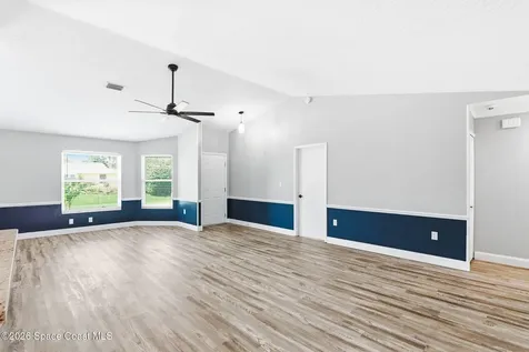 965 Elmont Street NW Palm Bay FL 32907