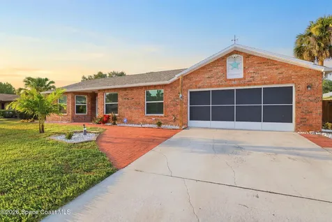 965 Elmont Street NW Palm Bay FL 32907
