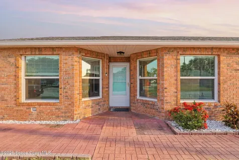 965 Elmont Street NW Palm Bay FL 32907