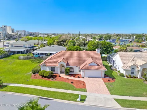 105 Waters Edge Lane Indialantic FL 32903