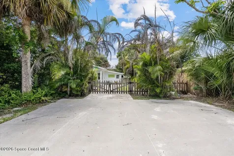 2302 Hyde Parkway Melbourne FL 32901