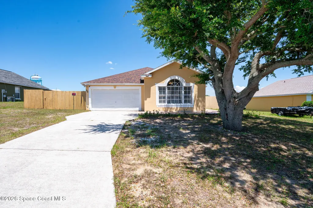 956 Lyon Street Lake Wales FL 33853