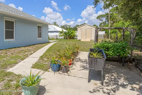 1181 Larkspur Street SE Palm Bay FL 32909