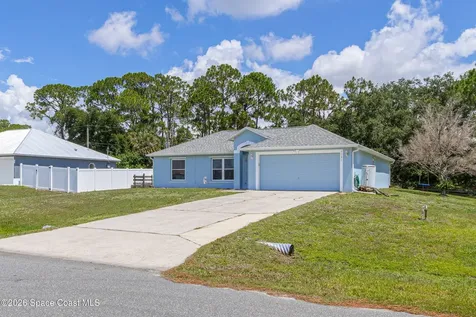1181 Larkspur Street SE Palm Bay FL 32909
