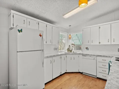 836 Hyacinth Circle Barefoot Bay FL 32976
