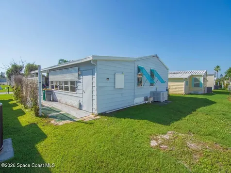 836 Hyacinth Circle Barefoot Bay FL 32976