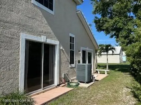 834 Wateroak Drive NE Palm Bay FL 32905