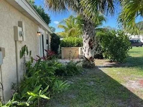 834 Wateroak Drive NE Palm Bay FL 32905