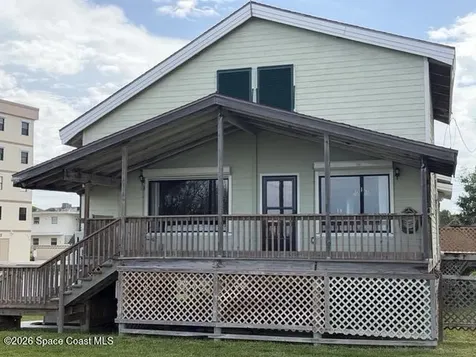 558 Harrison Avenue Cape Canaveral FL 32920