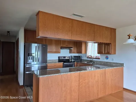 558 Harrison Avenue Cape Canaveral FL 32920
