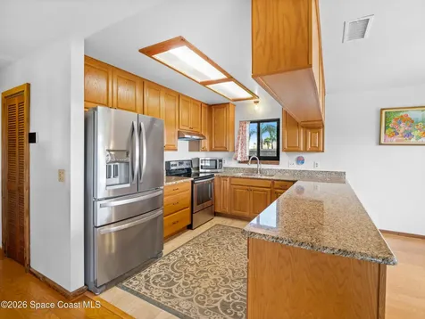 558 Harrison Avenue Cape Canaveral FL 32920