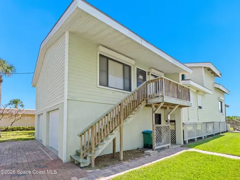558 Harrison Avenue Cape Canaveral FL 32920