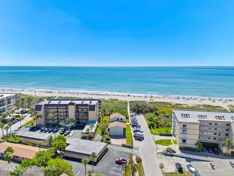 558 Harrison Avenue Cape Canaveral FL 32920