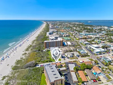 558 Harrison Avenue Cape Canaveral FL 32920