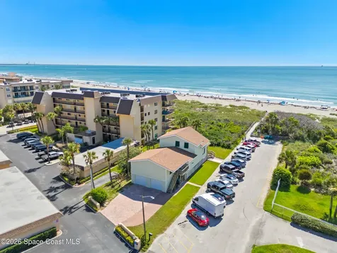 558 Harrison Avenue Cape Canaveral FL 32920